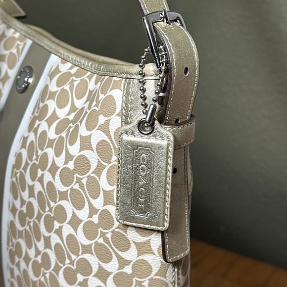 COACH Chelsea Heritage Stripe Hobo/Shoulder Bag - Picture 9 of 17